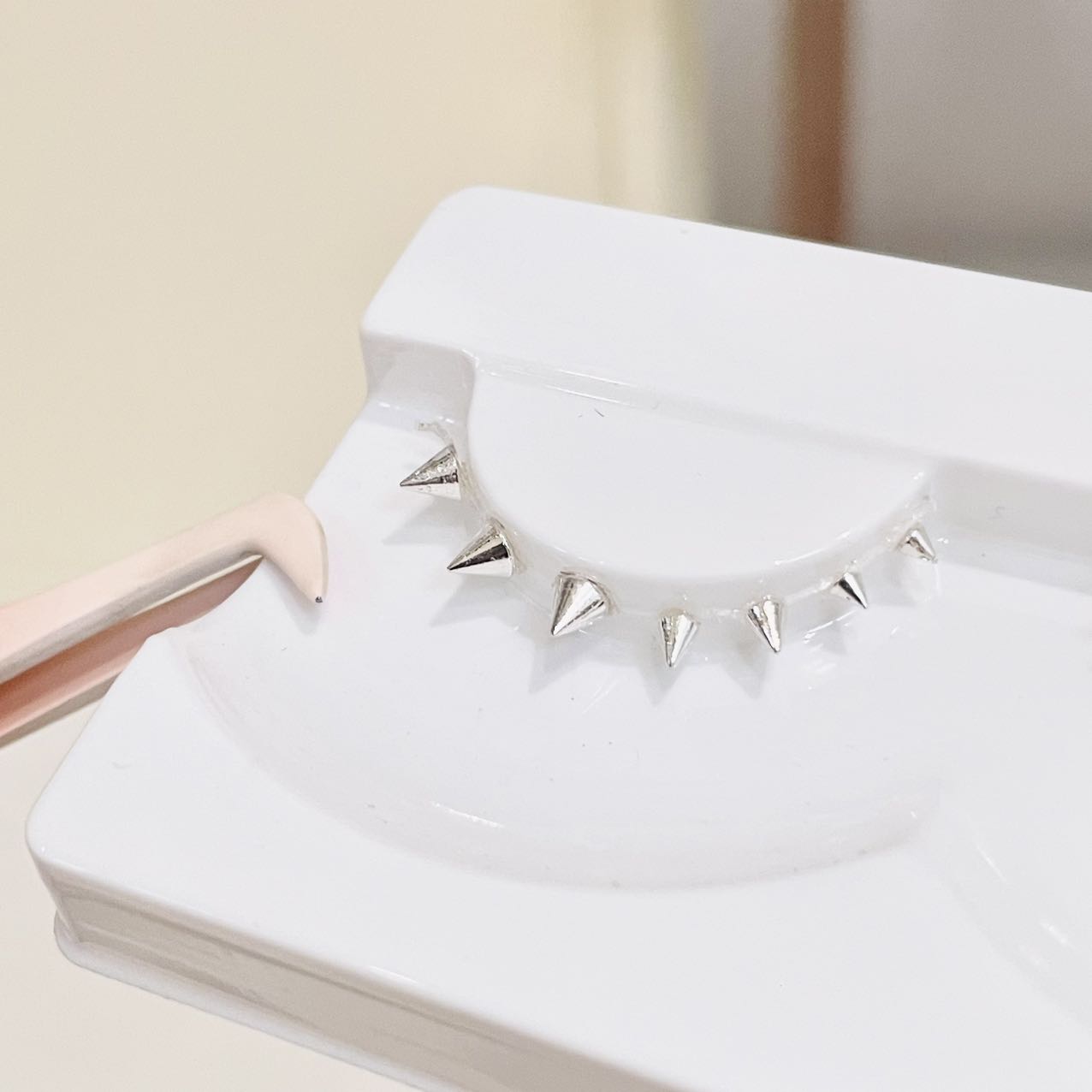 Doudoutian シルバーリベットフルストリップ下まつげ - Eyelash Extension Natural のレビューと価格